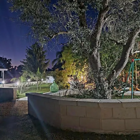 Holiday home Trilocale A Alimini *